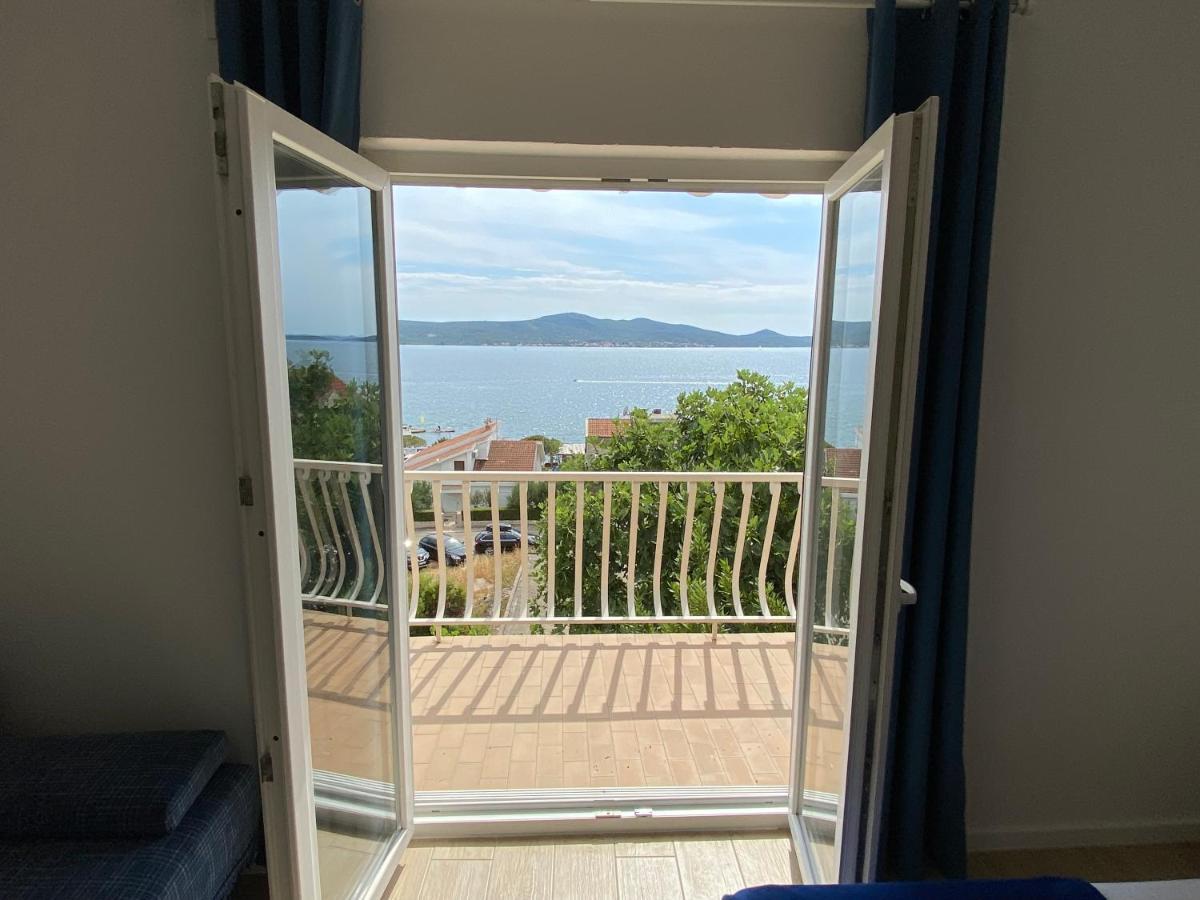 Apartmani Solis スヴェティ・ペタル エクステリア 写真