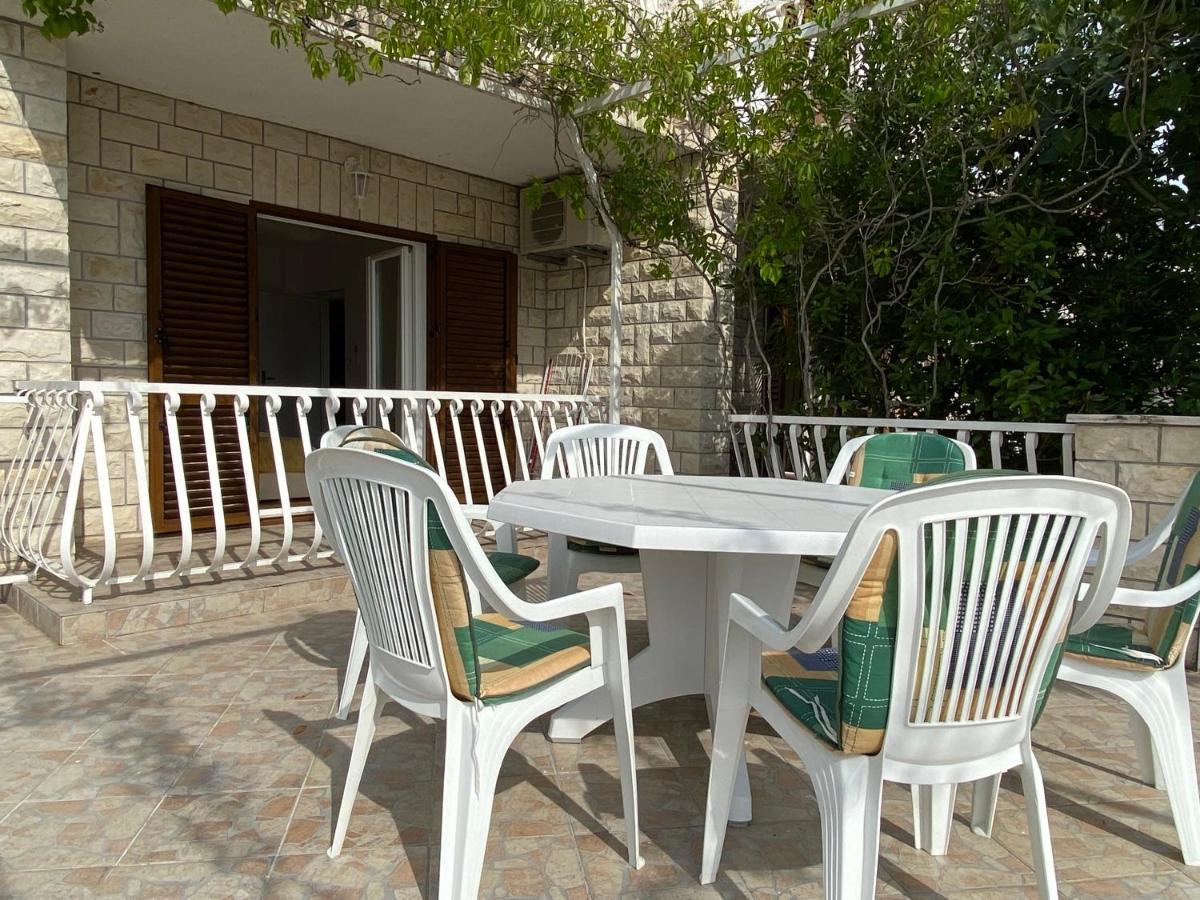 Apartmani Solis スヴェティ・ペタル エクステリア 写真