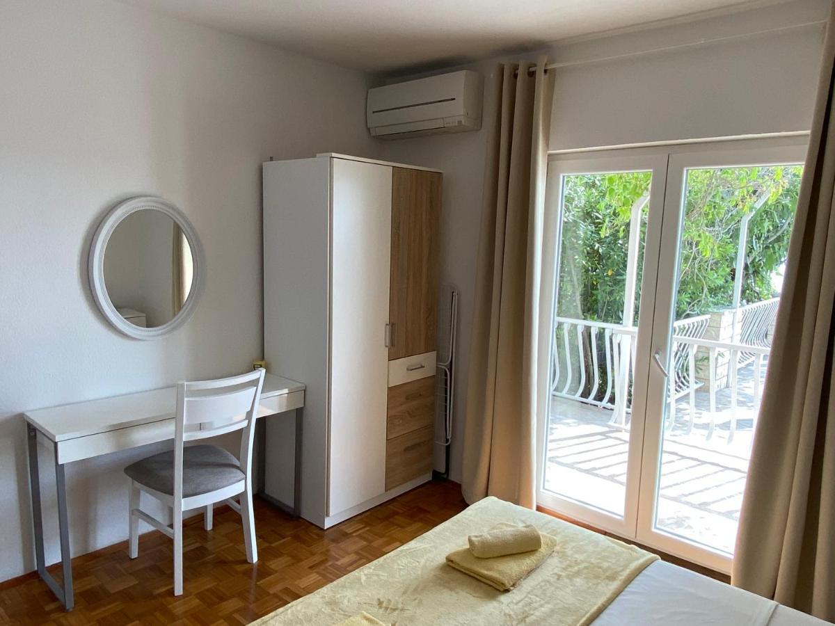 Apartmani Solis スヴェティ・ペタル エクステリア 写真