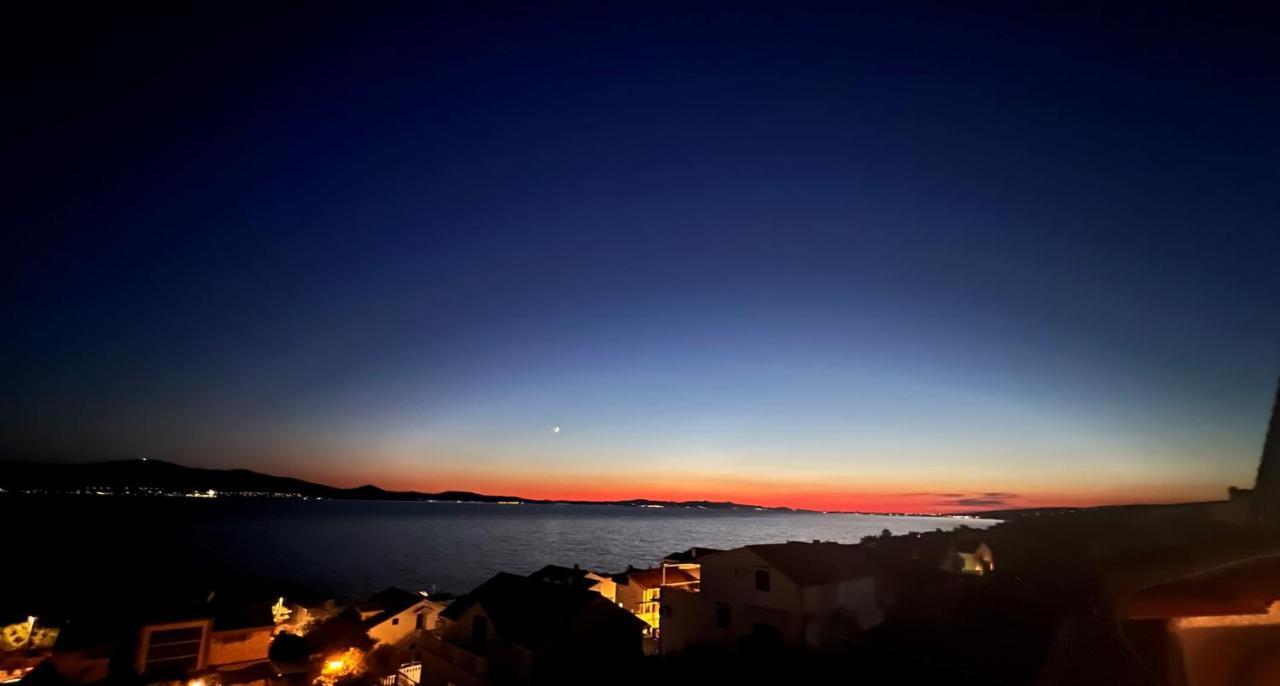 Apartmani Solis スヴェティ・ペタル エクステリア 写真