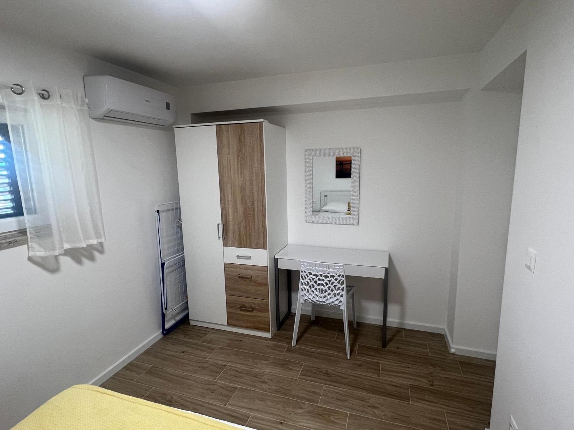 Apartmani Solis スヴェティ・ペタル エクステリア 写真